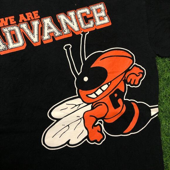 Black ‘We Are Advance’ Hornet ‘Sting Em’ Graphic Tee - Picture 4 of 4